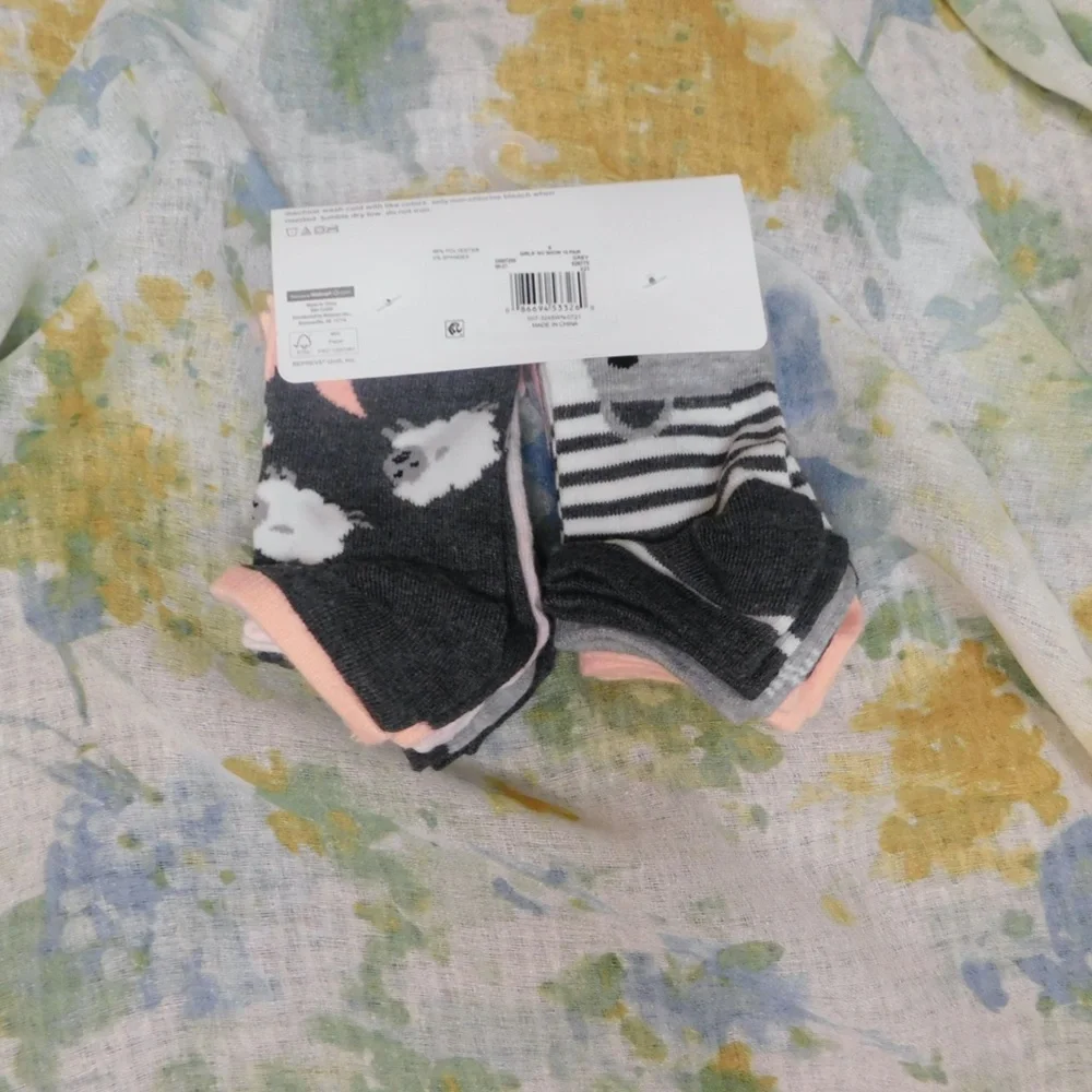 Bundle of Wonder Nation Small Girls No Show Socks
